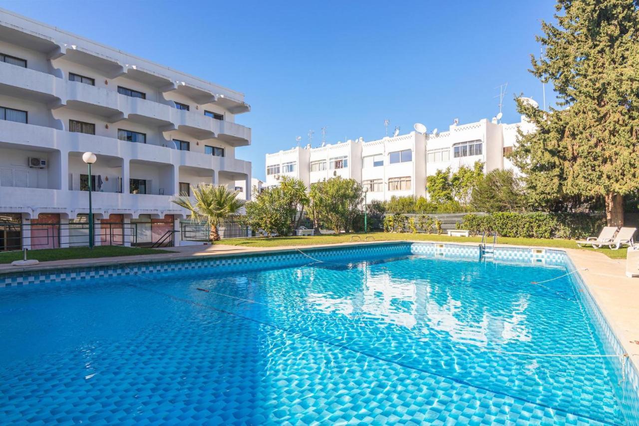 Vilamoura Cosy 2 With Pool By Homing Exterior photo